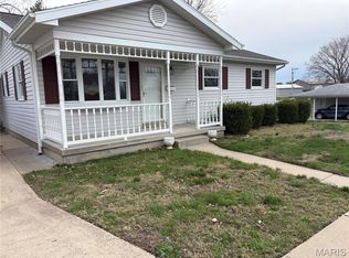 132 Linn Dr, Ste Genevieve, MO 63670