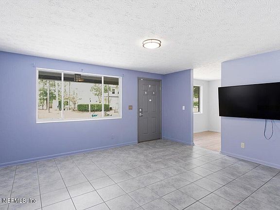 3rd image of 3643 EUNICE Road