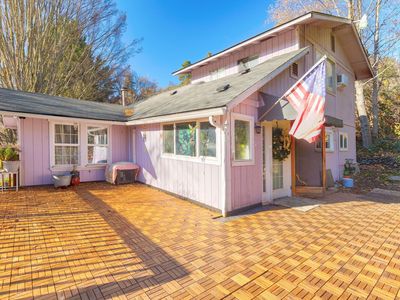 9395 Highway 238, Jacksonville, OR, 97530