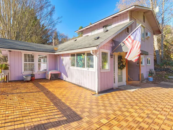 9395 Highway 238, Jacksonville, OR 97530