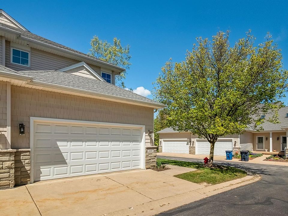 1st image of 2088 Liberty Hts
