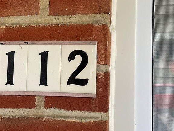 3rd image of 112 Bennington Dr