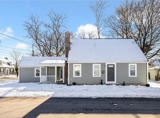 156 Lambert St, Cranston, RI 02910