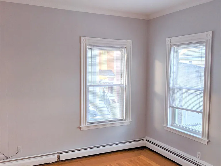 49 Hudson St — Photo 4