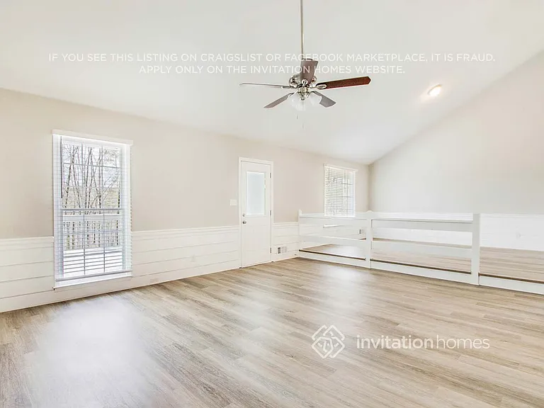 281 Lancaster Cir — Photo 8