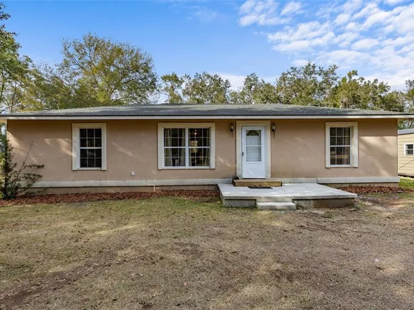 748 SW Homestead Cir, Fort White, FL 32038