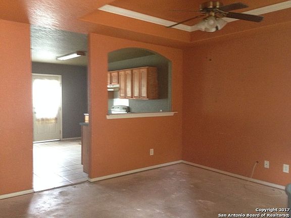 4th image of 1619 W Mayfield Blvd