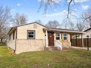 115 W Lee Street, Aurora, MO 65605