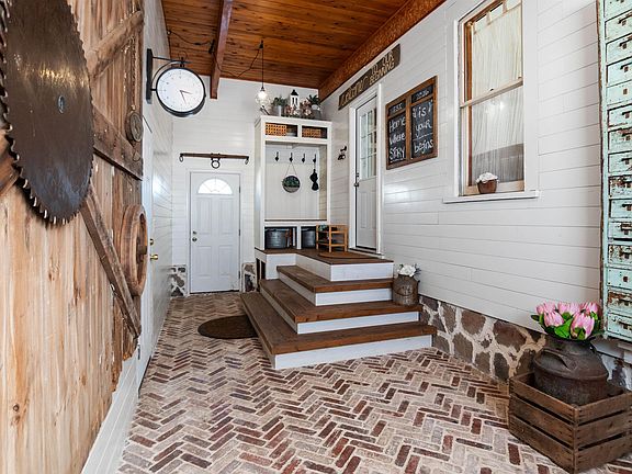 5th image of N8161 Miller Rd