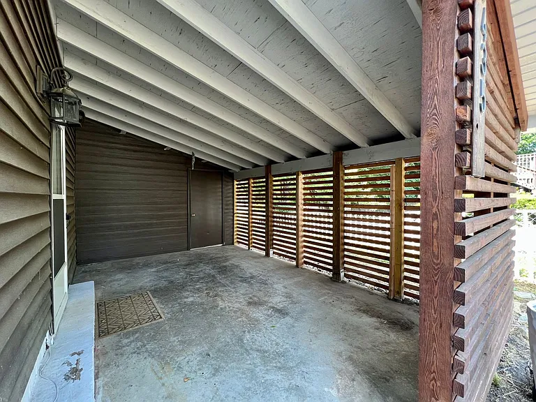 7435 Westridge Dr — Photo 2