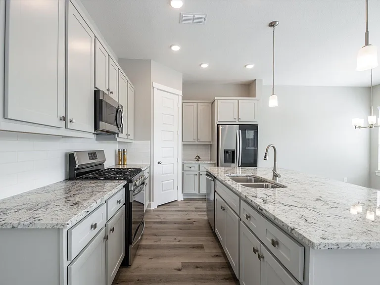 10981 Swang Link Dr — Photo 6