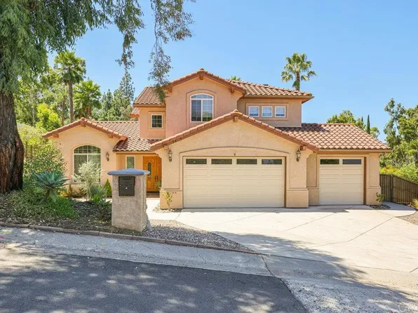 3425 Lomas Serenas Dr, Escondido, CA 92029