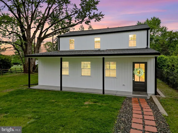 2112 Elm Ave, Warrington, PA 18976