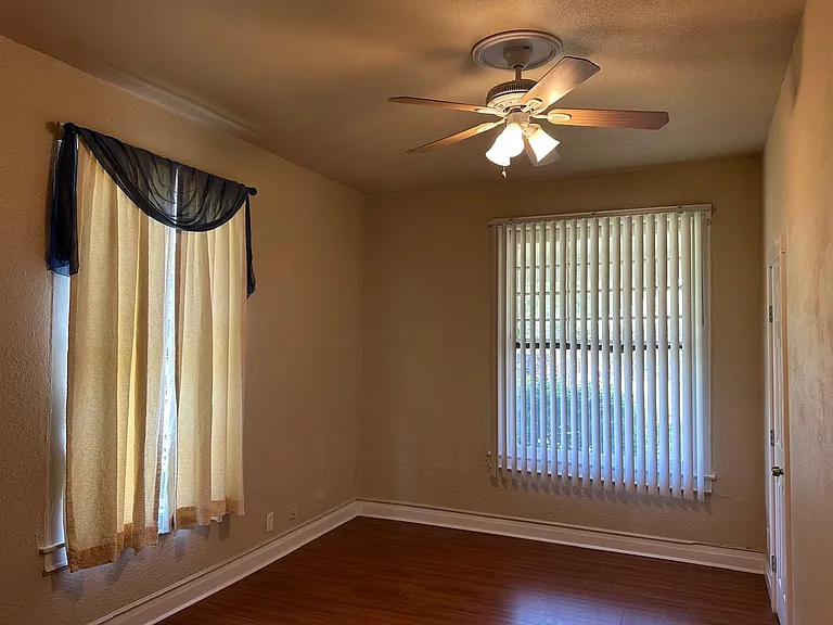5208 E Side Ave #1 — Photo 4