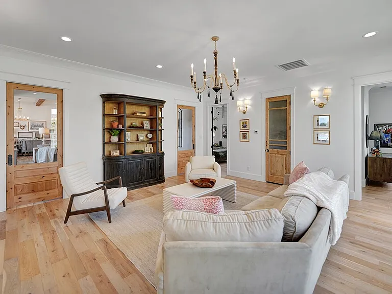 6500 Montero Ln — Photo 23