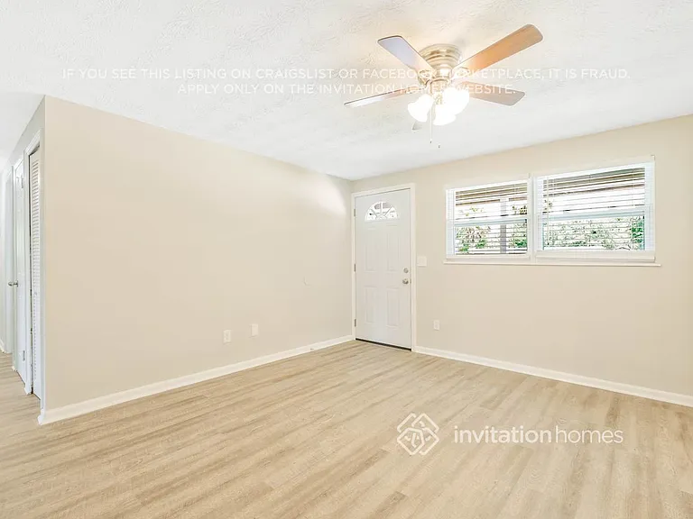 4238 Sabine Dr — Photo 4