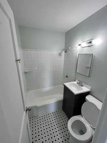 6211 W Lisbon Ave #4 Photo 1