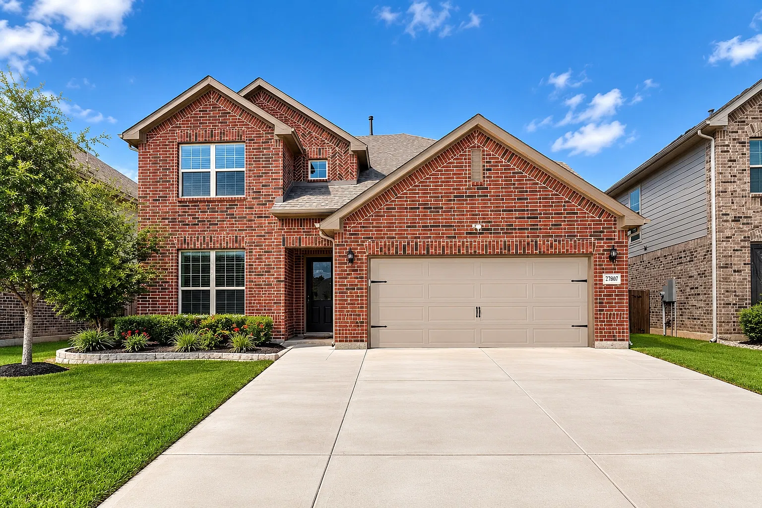 4 bed, 3.5 bath, 2850 sqft, $3,400 — Photo 1