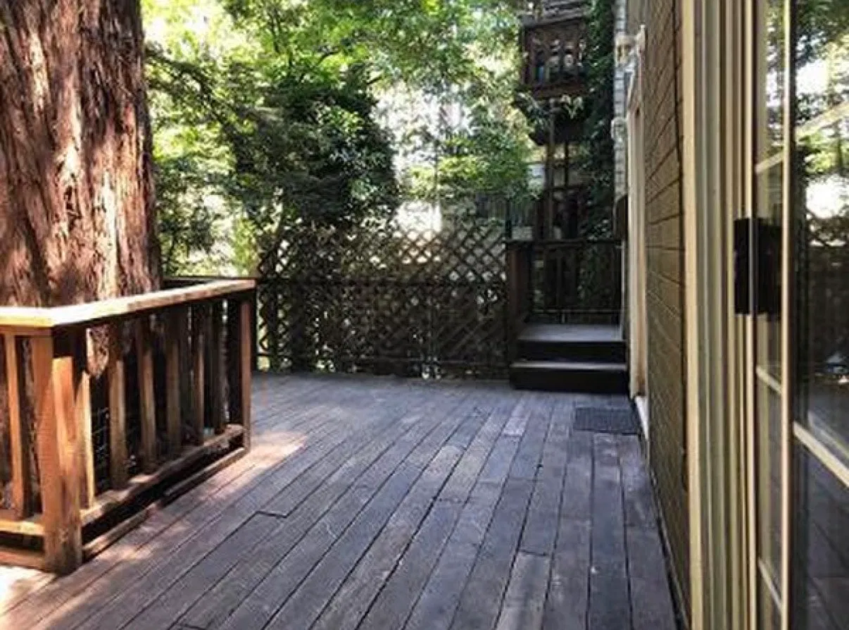 Studio, 450 sqft, $1,300 — Photo 3