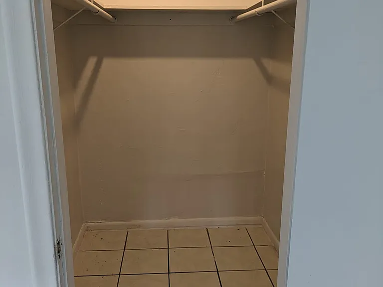 4000 NW 78th Ave #1 — Photo 1