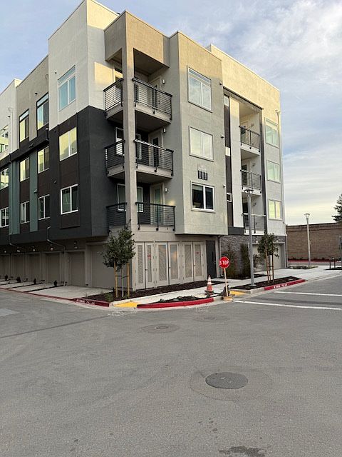 1st image of 3356 Petunia Ct #304