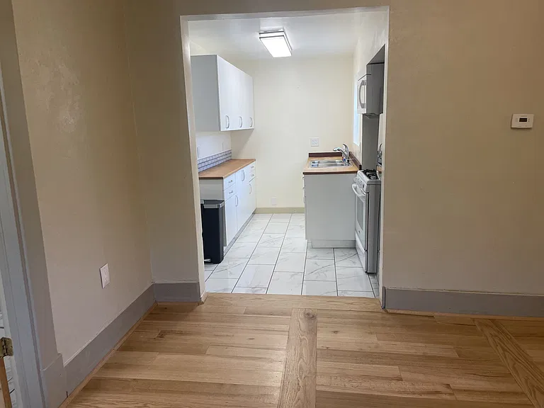 515 Bellevue Pl — Photo 7