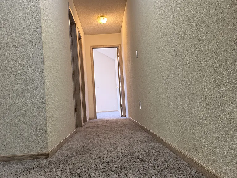 935 Mulberry St — Photo 3