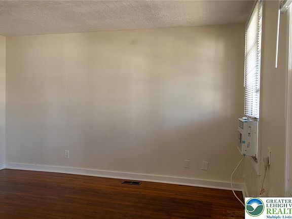 5th image of 2246 2nd St