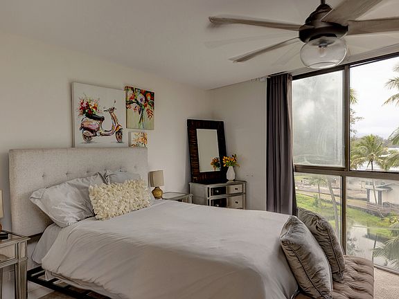 4th image of 2405 Kalanianaole Ave APT 402