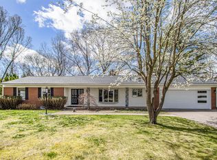 2626 Ridgeview Dr, Kalamazoo, MI 49008