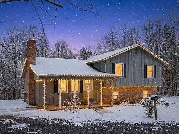 2nd image of 16125 Mountain Track Rd