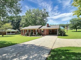 1204 Crowders Mountain Rd, Bessemer City, NC 28016