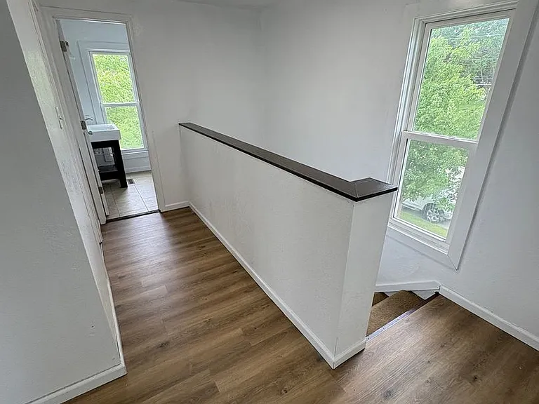 1204 Bluff St — Photo 15