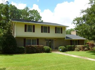 1809 Danora Dr, Waycross, GA 31501