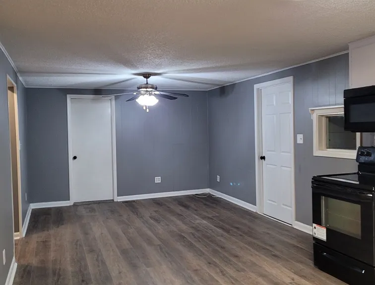 8715 Doyle Springs Rd — Photo 4