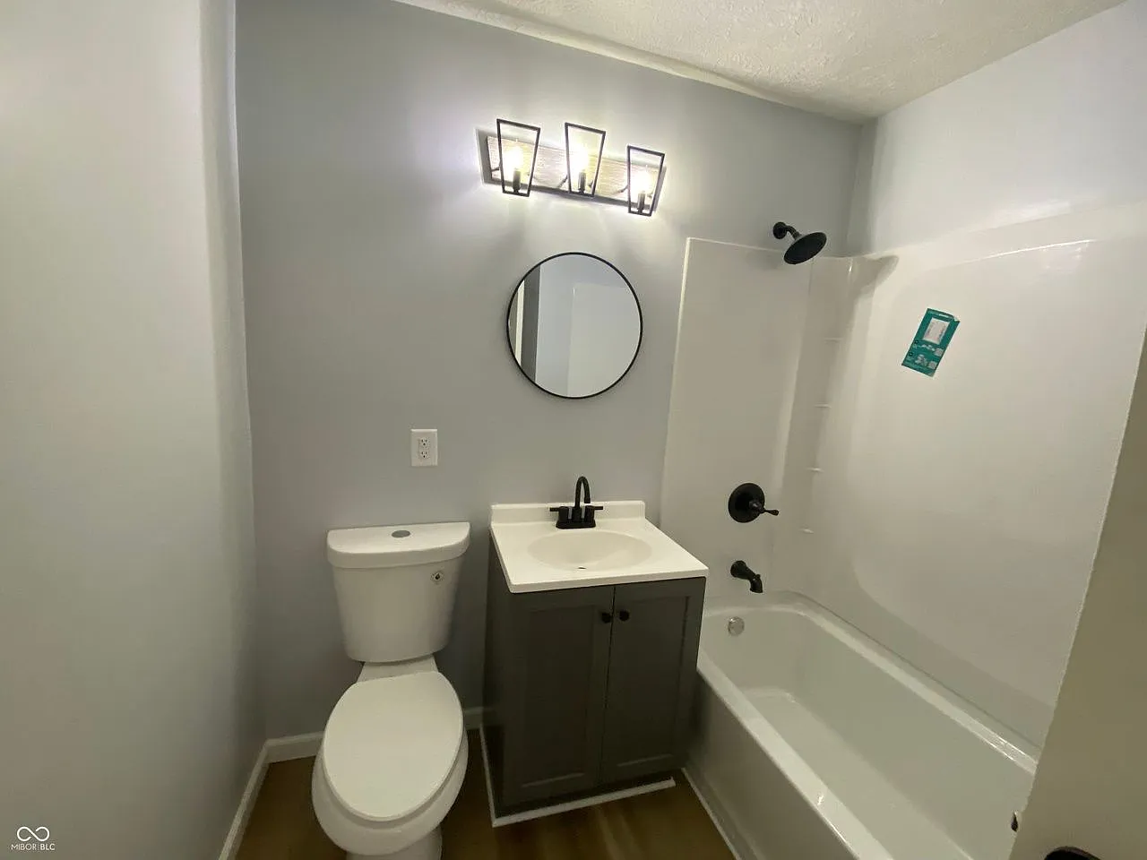 3 bed, 2.5 bath, 1187 sqft, $1,980 — Photo 3