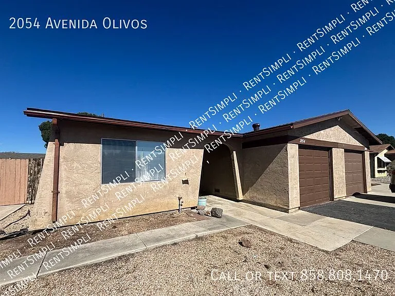 2054 Avenida Olivos — Photo 1