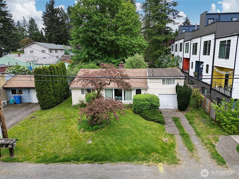 2nd image of 18034 10th Avenue NE
