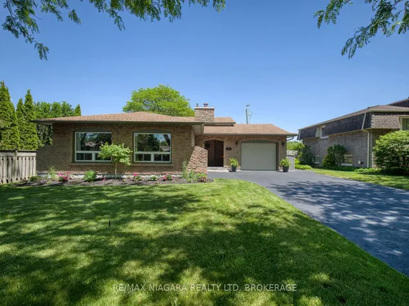 3100 Rapelje St, Niagara Falls, ON L2G 7B8