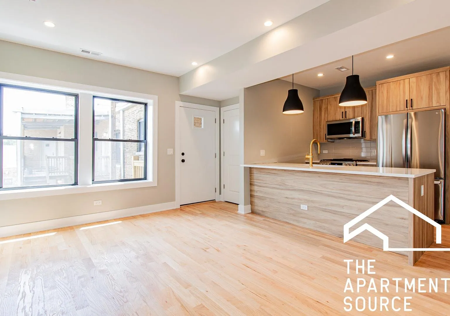 2453 W Logan Blvd — Photo 2