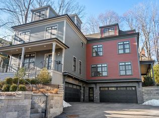 21 Ripley St #21, Newton Center, MA 02459