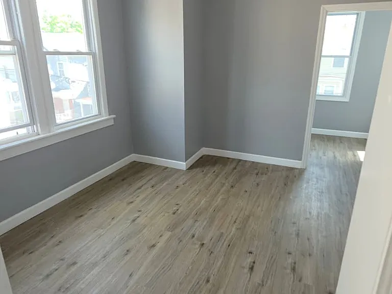 257-261 Rosa Parks Blvd #5 — Photo 6