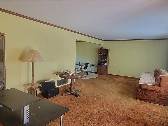 4th image of 105 Marigold Ln