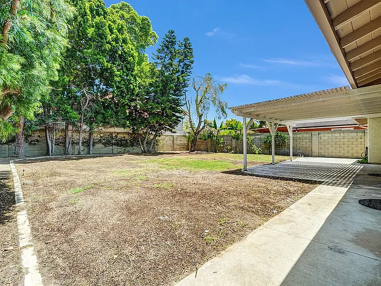 18096 Lemon St — Photo 31