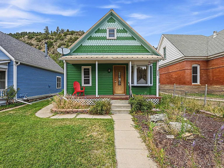 516 Colorado Blvd — Photo 2