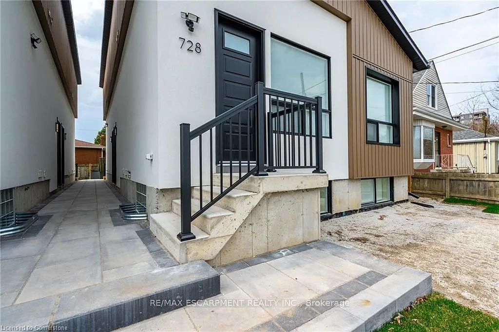 2 bed, $2,195 — Photo 1