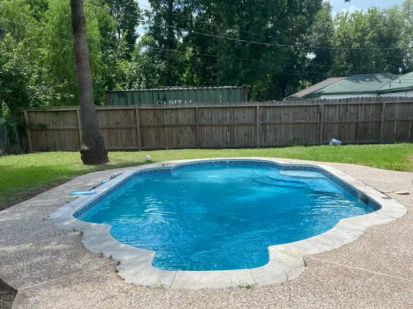 2021 Vince St, Pasadena, TX 77502