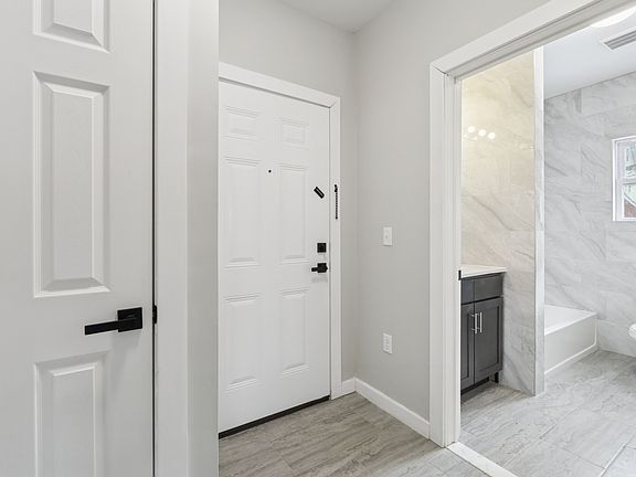 2nd image of 240 Broadway #2