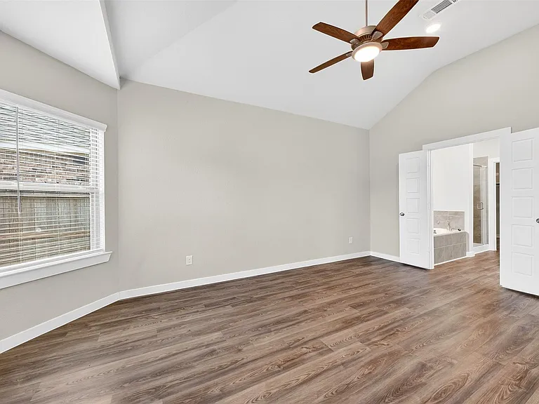 21619 Coral Mist Dr — Photo 19
