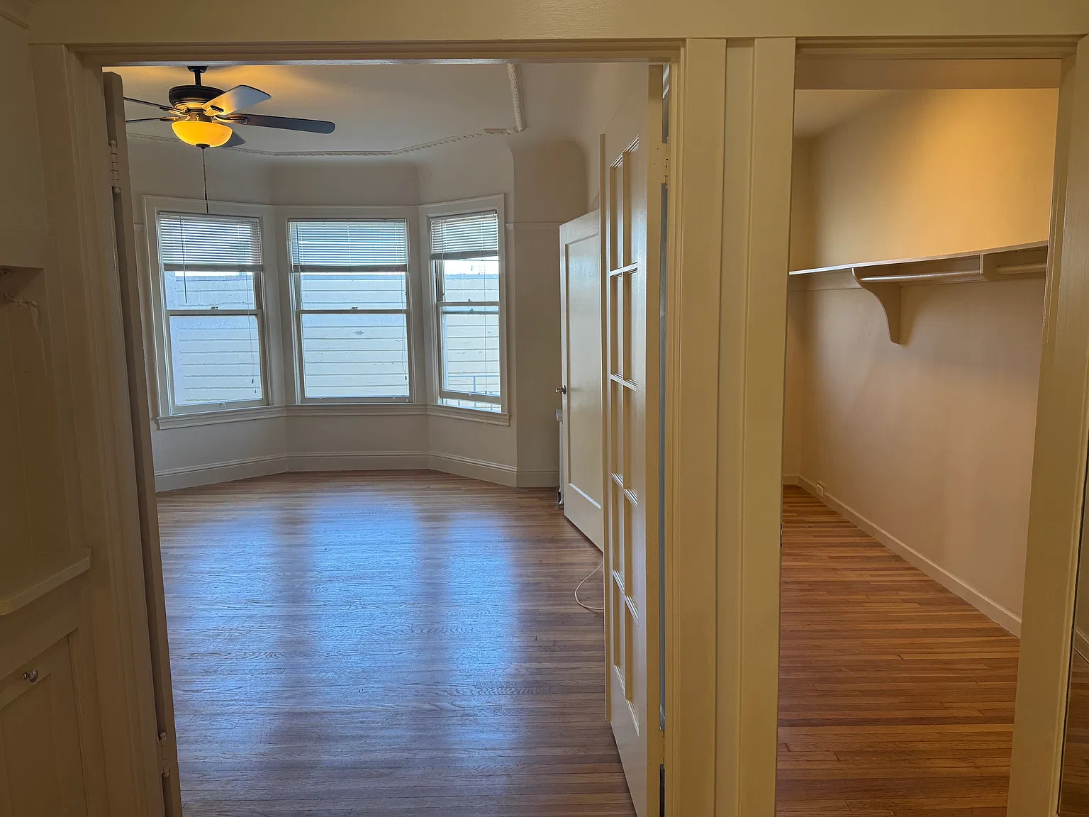 970 Bay St — Photo 3